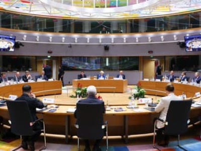 Szczyt UE: Pożyczki reparacyjne dla Ukrainy jednak później?