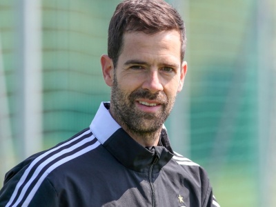 Legia przerwała dwie koszmarne serie. Trener zadedykował zwycięstwo wyjątkowej osobie