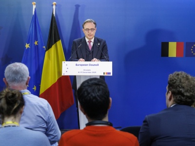 Nocny szczyt UE. Najpierw klapa, potem rozwiązanie. Ukraina nie zostanie bez pieniędzy