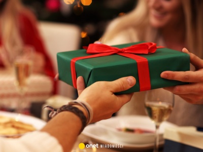 Trend komercjalizacji świąt. Polacy pożyczają pieniądze, by kupić prezenty