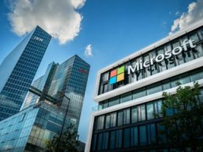 Pracownicy Microsoftu są zmuszani do korzystania z AI. Dostosuj się albo żegnaj – taka jest polityka CEO firmy