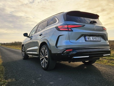 Czy nowy, 7-miejscowy Renault Espace ma duży bagażnik? Sprawdzamy