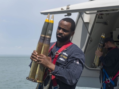 BAE Systems Bofors AB dostarczy amunicję do szwedzkiej i fińskiej marynarki