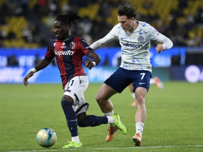 Komedia w rzutach karnych. Piotr Zieliński wraca bez Superpucharu Włoch