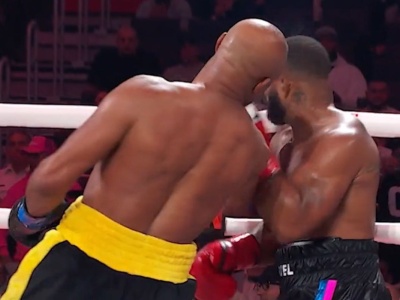 Anderson Silva rozbił Tyrona Woodleya! Brazylijski weteran kończy walkę już w 2. rundzie TKO