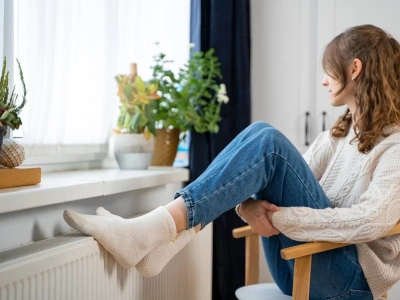 Odkryłam trik na tańsze ogrzewanie. Wystarczy jeden ruch po zmroku