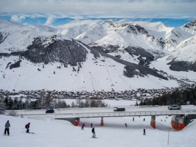 Tu pojeździsz na nartach zupełnie za darmo. Świetne trasy i gwarancja pogody