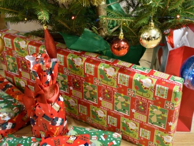 Takich prezentów spodziewaj się pod choinką. Oto ile i na co wydają Polacy