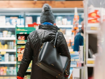 Dziś niedziela handlowa. Przed świętami sklepy otwarte nawet do 1