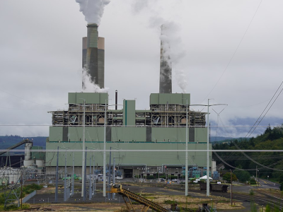 Nie ma kryzysu, jest polityka. Trump każe palić węglem dalej