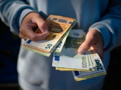 Szukają fachowca z Polski do pracy. Płacą 3 tys. zł tygodniowo