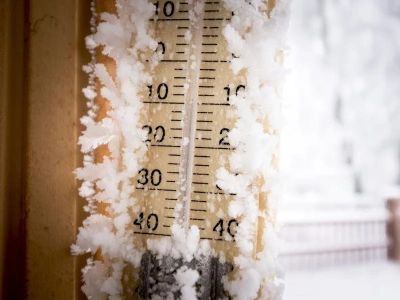 Ciepła czapka i szalik to mus. Trzaskający mróz w Boże Narodzenie