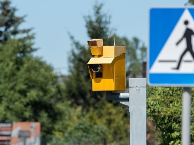 Połowa zdjęć z fotoradarów do kosza. Ministerstwo zdradziło nowy plan