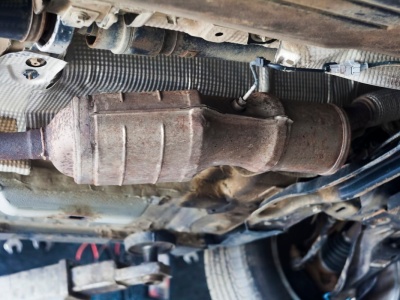 Najdroższe katalizatory? Nie tylko w Porsche. Te modele są dla złodziei jak bankomat