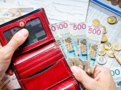 Boże Narodzenie z zadłużeniem. Co szósty Polak zapożyczy się na święta