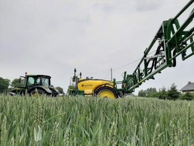 Deregulacja czy pragmatyzm? KE zmienia podejście do pestycydów