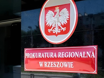 Nieprawidłowości w urzędzie marszałkowskim. Trzy osoby usłyszały zarzuty