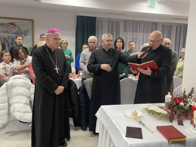 Ponad 200 osób przy świątecznym stole