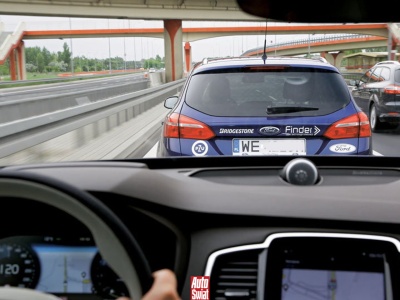 Zwłaszcza teraz pamiętaj o zasadzie dwóch sekund. Unikniesz wypadku