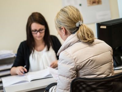 Pracownicy dostaną podwyżki większe niż w przepisach. Pieniądze muszą się znaleźć