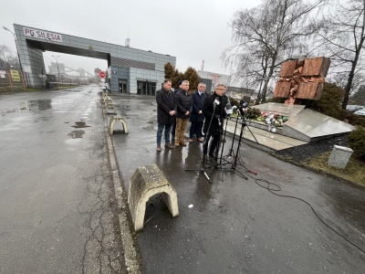 Trwa podziemny protest w kopalni Silesia. Do zakładu przyjechał prezydencki minister