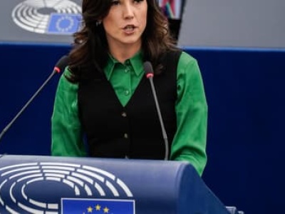 Mentzen odwołał Ewę Zajączkowską. Za umizgi do Brauna?