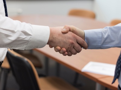 Karuzela z fuzjami w 2026 r. może przyspieszyć. Kto jest na celowniku?