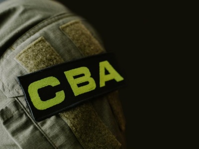 Znani bankowcy zatrzymani przez CBA w sprawie Collegium Humanum