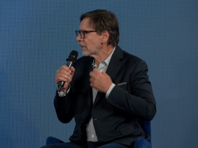 „Już nie folwarki, jeszcze nie drużyny”. Psycholog biznesu Jacek Santorski krytycznie o polskich menedżerach