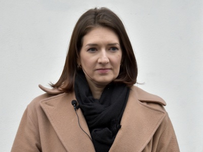 Gembicka: Prezydent murem za mundurem. Rząd ściga obrońców