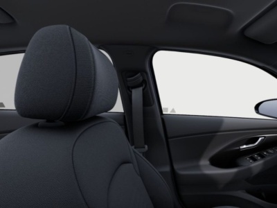 Koreański fastback za 118 500 zł. To jeden z tańszych sposobów, by wyróżnić się na drodze