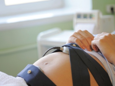 Porody bez porodówek i nowy standard opieki. W 2026 roku ważne zmiany dla ciężarnych