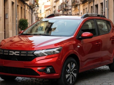 Nowa Dacia Sandero za 15.000 dolarów? Mroczny przedmiot zazdrości w USA