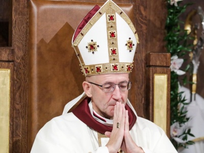 Metropolita warszawski zaniepokojony. Padły zdecydowane słowa o opozycji i rządzących