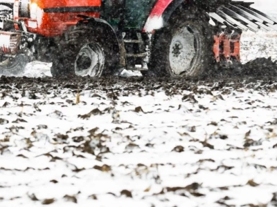 Jak odpalić traktor zimą na mrozie?