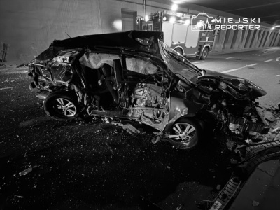 Tragiczny wypadek na Woli. Nie żyje pasażerka z Toyoty. Sprawca z Mercedesa pijany!