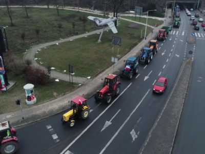 ROLNICY POD ŚCIANĄ! „CZAS DZIAŁAĆ” – WIELKOPOLSKA SZYKUJE SIĘ NA GŁOŚNY PROTEST