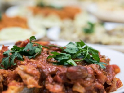 Ryba po grecku traci smak? To przez sposób podgrzewania