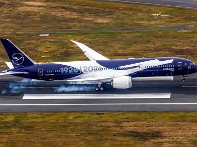 LH: Jubileuszowy B787-9 już we Frankfurcie (zdjęcia)