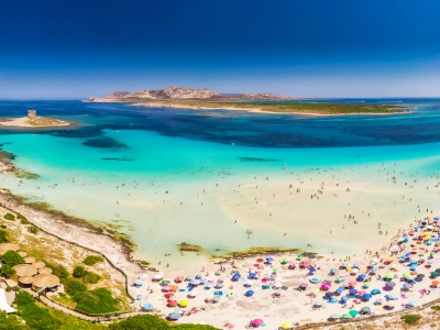 Zbiór lotów na Sardynię z 3 polskich miast od 212 PLN 💚🤍❤️