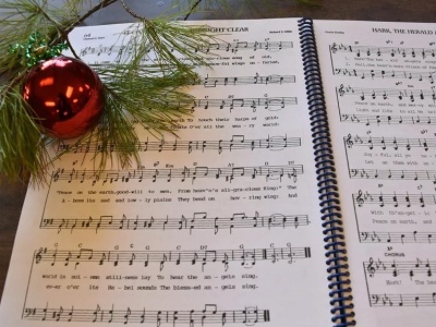 TOP 50 najlepszych i najbardziej kasowych świątecznych piosenek