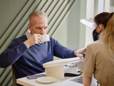 Manicure dla mężczyzn - dlaczego coraz więcej panów się na niego decyduje?