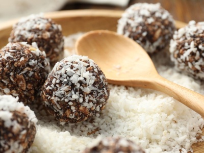 Cud-pralinki z resztek świątecznych ciast. Bajaderki Karoliny Stolarskiej-Bigos, czyli kuchnia zero waste w najsmaczniejszym wydaniu