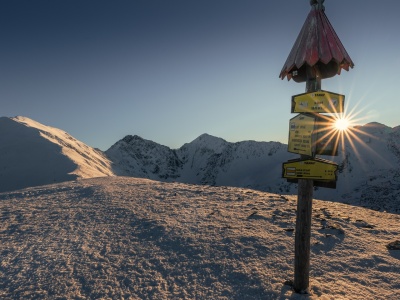 Niekorzystne warunki w Tatrach. TPN: jest bardzo ślisko i niebezpiecznie