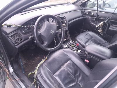 „Wściekłe kuny” lub zniecierpliwieni sąsiedzi. Wojna o parking czy czysty wandalizm?