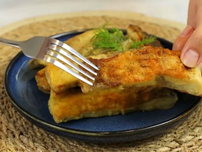 Odgrzej rybę tą metodą. Będzie smakować jak usmażona przed chwilą