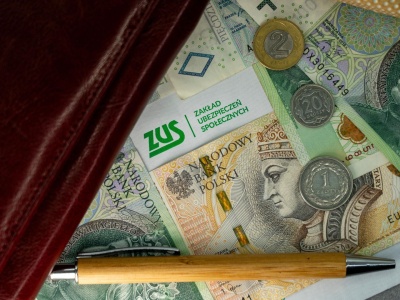 Komornik a emerytura: Ile może zabrać?