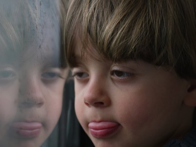 Matka dzieci w spektrum krytykuje wrzucanie ataków do sieci.  