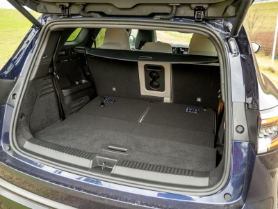 W realu pali dwa razy mniej niż chiński minivan. Ma do 7 miejsc, bagażnik 692 litry i dzieli je 7 tys. zł