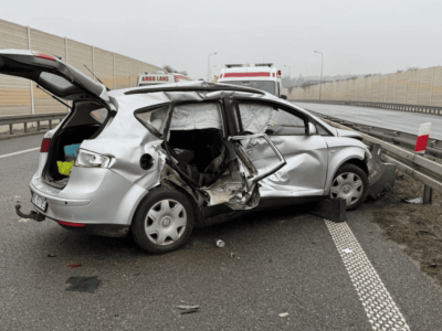 Karambol na trasie w kierunku Warszawy. Są informacje o poszkodowanych